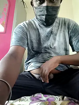 Snapshot of Mallupaiyanaachu chatting on January 11, 3:44 am Mallupaiyanaachu online show from January 11, 3:44 am