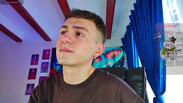 Snapshot of dimitri-bilak chatting on December 10, 10:16 pm dimitri-bilak online show from December 10, 10:16 pm