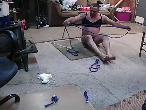 Snapshot of hardcok4u2abuse40 chatting on October 5, 6:06 am hardcok4u2abuse40 online show from October 5, 6:06 am