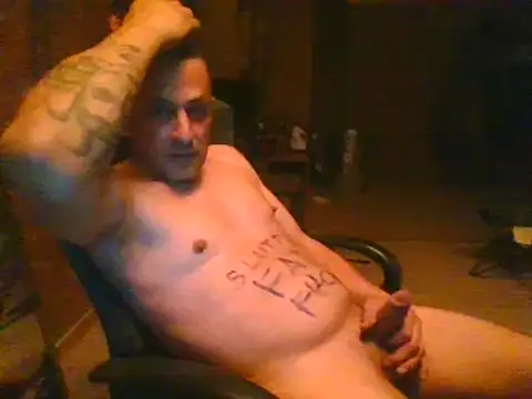 Snapshot of hardcok4u2abuse40 chatting on February 4, 5:42 am hardcok4u2abuse40 online show from February 4, 5:42 am