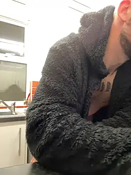 bigguy101 online show from February 12, 7:02 pm