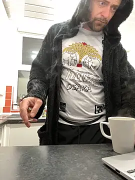 bigguy101 online show from February 11, 5:37 am