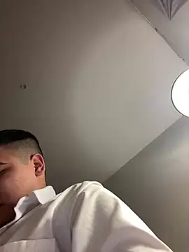 Snapshot of Ryan_Garcia_ chatting on March 18, 5:24 am Ryan Garcia  online show from March 18, 5:24 am