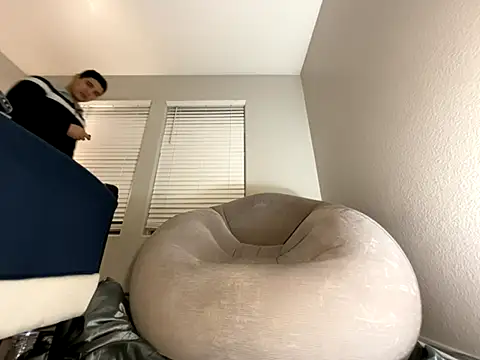 Snapshot of Ryan_Garcia_ chatting on October 18, 3:55 am Ryan Garcia  online show from October 18, 3:55 am