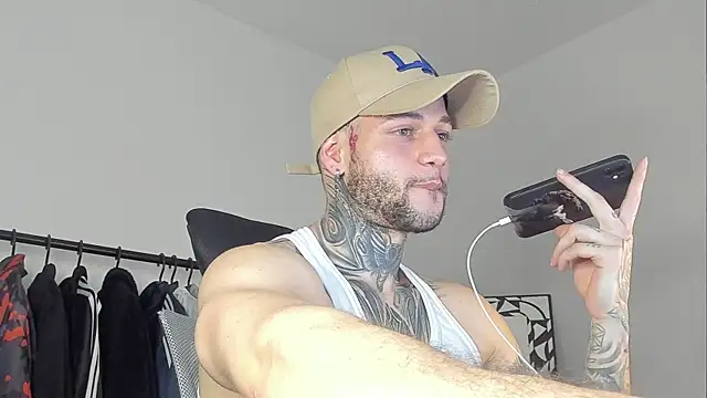  jamesleandros1 online show from November 7, 4:38 am