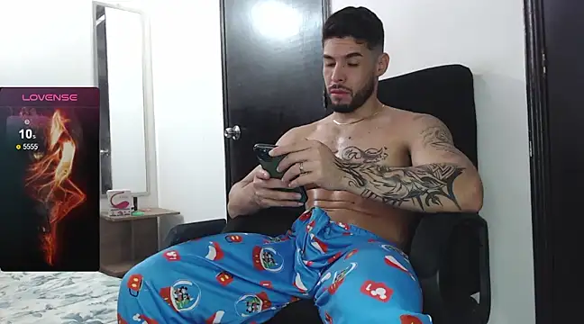 Snapshot of danielconor_26 chatting on February 9, 2:50 pm danielconor 26 online show from February 9, 2:50 pm