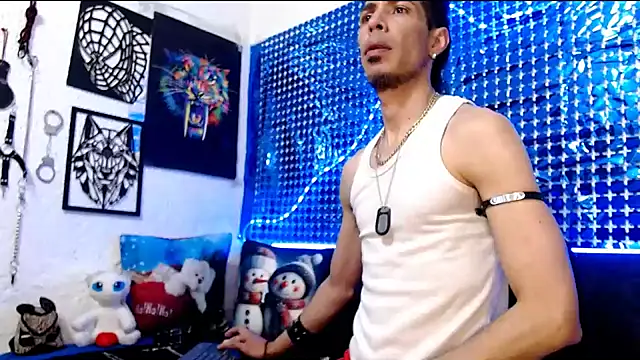 Mensecret69 online show from December 12, 7:37 pm