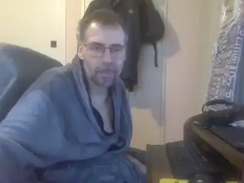 ptitcanard60600 online show from February 6, 10:15 am