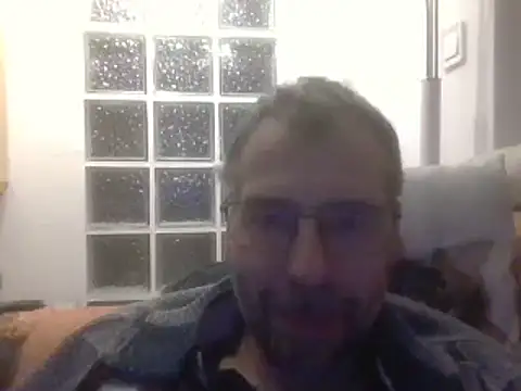 ptitcanard60600 online show from February 4, 10:02 pm