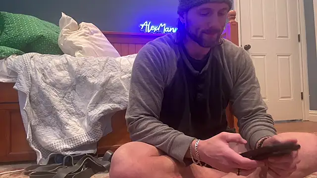 Snapshot of alexmannd chatting on December 27, 2:12 pm alexmannd online show from December 27, 2:12 pm