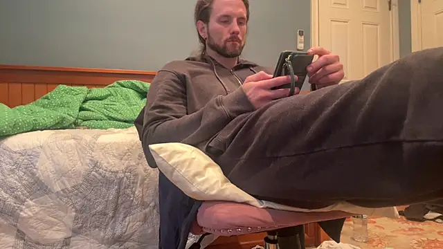 Snapshot of alexmannd chatting on January 6, 3:51 pm alexmannd online show from January 6, 3:51 pm