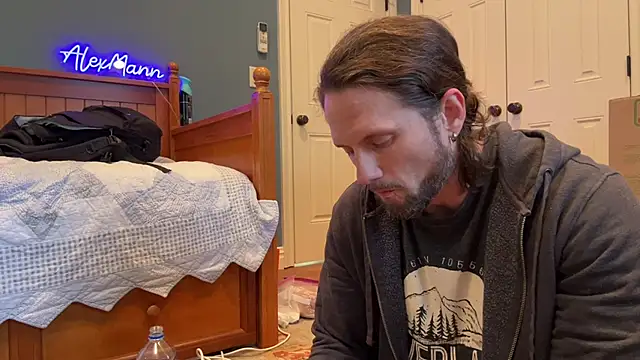 Snapshot of alexmannd chatting on December 2, 2:39 pm alexmannd online show from December 2, 2:39 pm