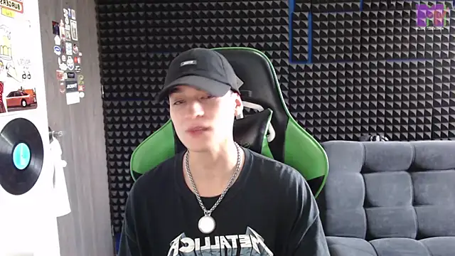 Curly Angel24 online show from December 14, 10:06 pm