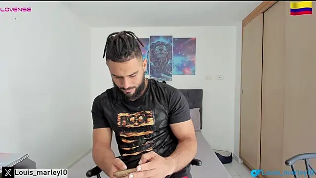 Snapshot of Louis_marley__ chatting on January 14, 3:36 pm Louis marley   online show from January 14, 3:36 pm