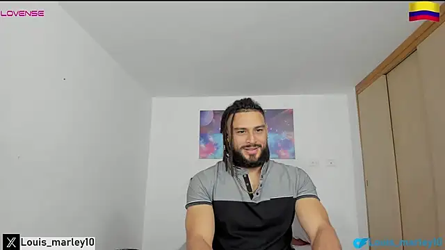 Snapshot of Louis_marley__ chatting on January 29, 3:33 am Louis marley   online show from January 29, 3:33 am