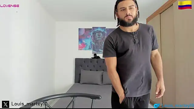 Snapshot of Louis_marley__ chatting on December 9, 4:18 pm Louis marley   online show from December 9, 4:18 pm