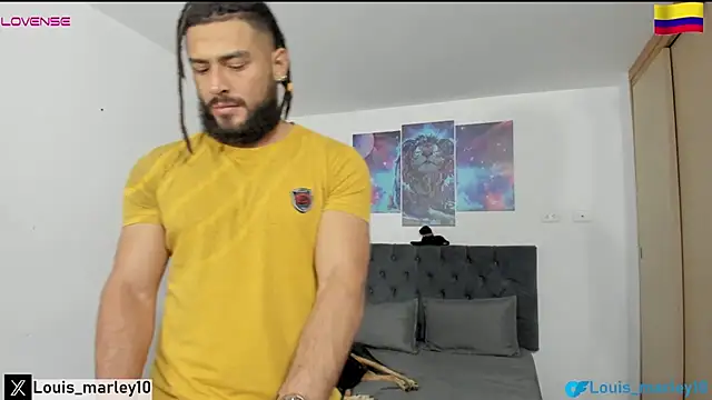 Snapshot of Louis_marley__ chatting on January 19, 1:53 am Louis marley   online show from January 19, 1:53 am