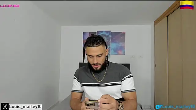 Snapshot of Louis_marley__ chatting on January 9, 1:50 am Louis marley   online show from January 9, 1:50 am