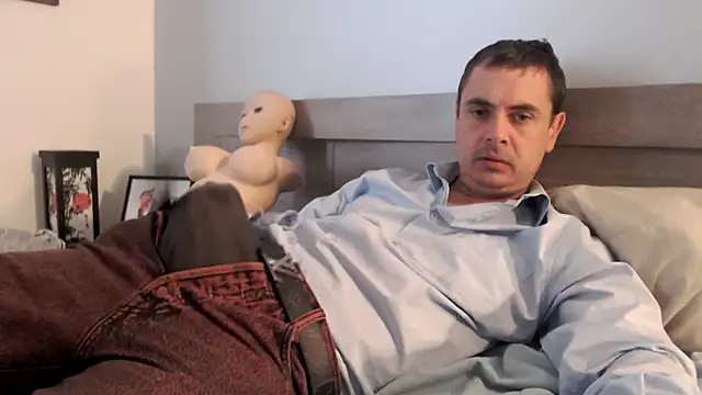 Snapshot of freddy0222222 chatting on September 19, 11:21 am freddy0222222 online show from September 19, 11:21 am