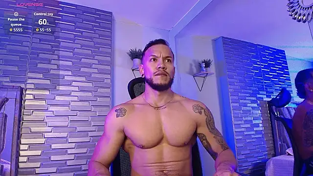 ARON TAYLER01 online show from March 11, 1:29 pm