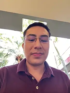 Snapshot of andrewmhilton_ chatting on January 22, 9:11 pm andrewmhilton  online show from January 22, 9:11 pm