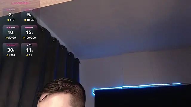 andrewmhilton  online show from December 5, 2:29 am