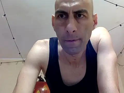 Snapshot of HandsomeAlfie chatting on October 25, 6:48 am HandsomeAlfie online show from October 25, 6:48 am