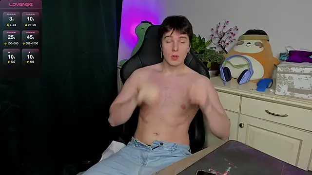 Vincent Strong online show from February 6, 7:38 am