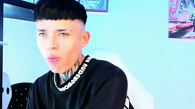 Snapshot of _justinmoon2 chatting on January 17, 4:06 am  justinmoon2 online show from January 17, 4:06 am