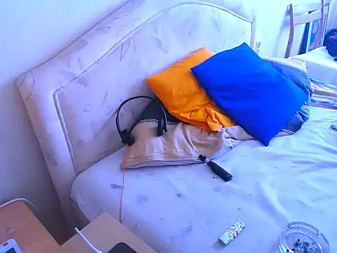 Snapshot of HornyRalfi55 chatting on February 2, 1:41 pm HornyRalfi55 online show from February 2, 1:41 pm