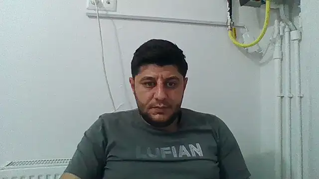 erkekkkadam online show from March 18, 1:13 am