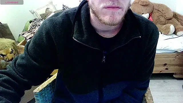 Love Bert online show from February 27, 8:09 pm