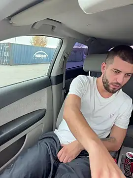 ElChapoGuzman95 online show from November 1, 6:50 am