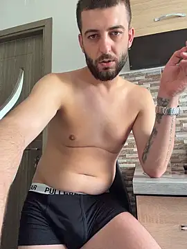 ElChapoGuzman95 online show from April 15, 10:04 am