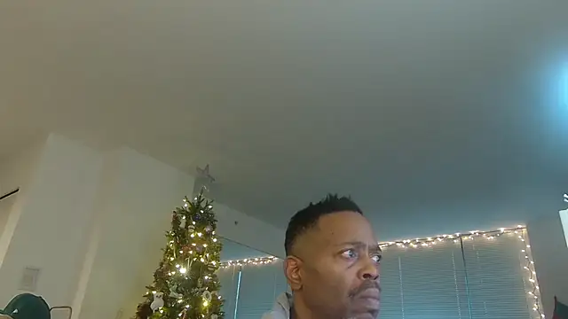 Snapshot of theblacklordmaster chatting on December 18, 1:23 pm theblacklordmaster online show from December 18, 1:23 pm