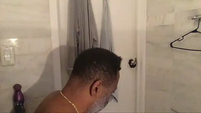 Snapshot of theblacklordmaster chatting on January 8, 1:20 pm theblacklordmaster online show from January 8, 1:20 pm