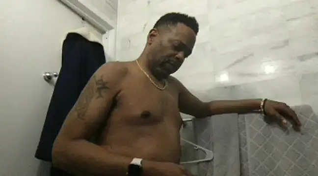 Snapshot of theblacklordmaster chatting on March 12, 12:47 pm theblacklordmaster online show from March 12, 12:47 pm