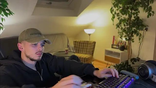 naked psy online show from November 15, 4:25 am