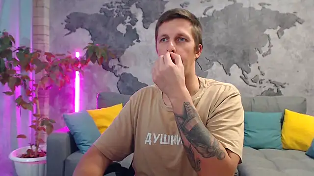 VikingChrisss online show from December 19, 12:46 pm