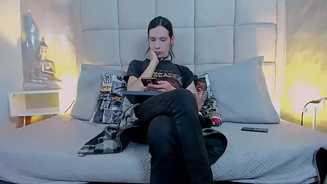 Hecatee 77 online show from November 4, 7:37 pm