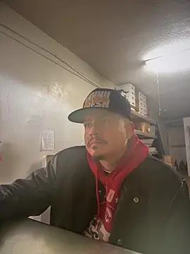 PeterGrandee online show from January 30, 7:59 pm