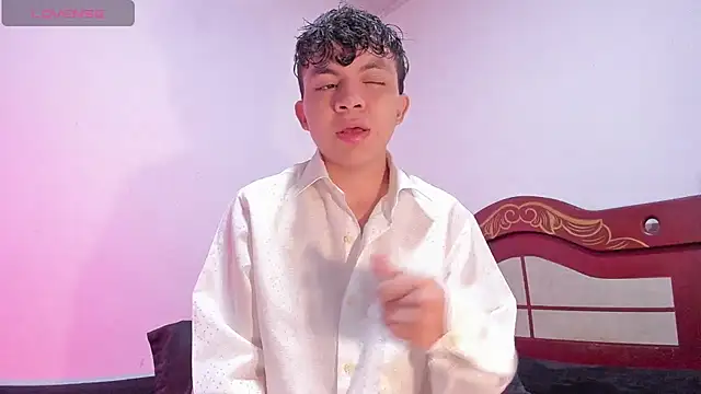 Lucaas King online show from February 14, 4:04 am