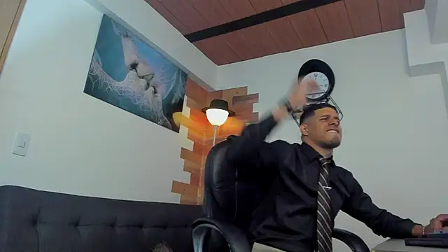 Snapshot of vincen_jose chatting on December 17, 2:44 am vincen jose online show from December 17, 2:44 am