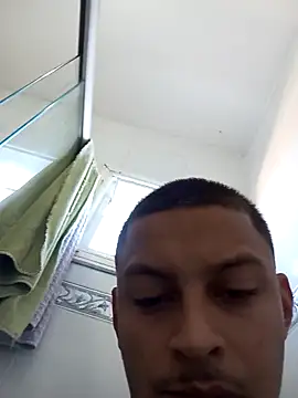 emrehliug12 online show from April 1, 6:49 pm