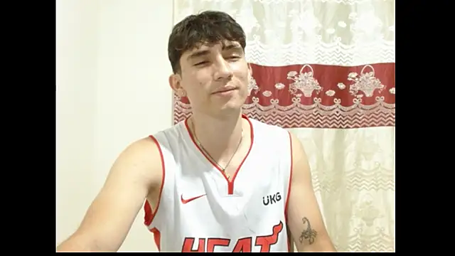 ChicoMaloFfF online show from December 5, 2:29 am