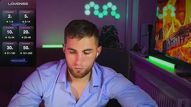 Sweeet  boy online show from October 28, 1:35 pm