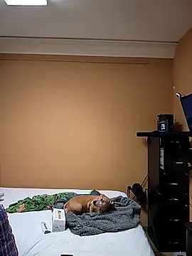 leahcimnikral online show from November 22, 6:57 am